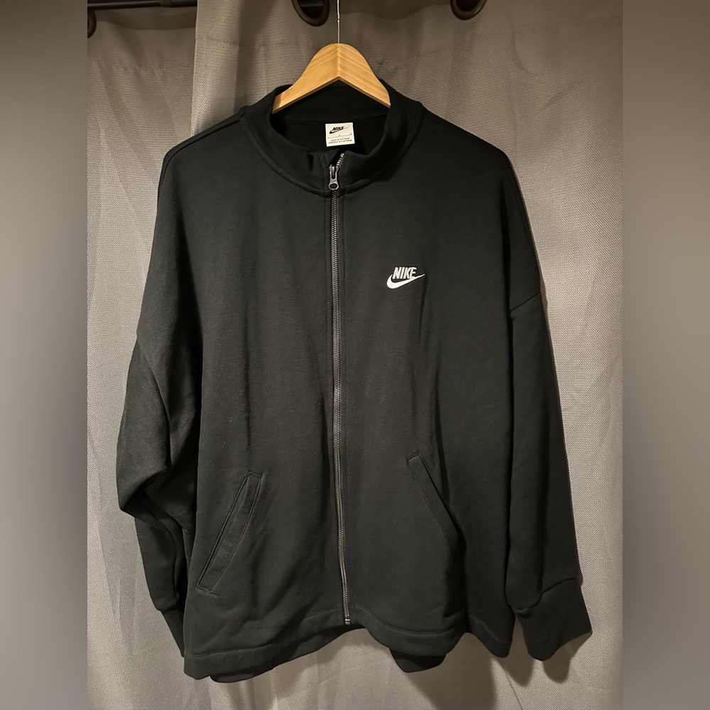Women’s Nike Black SPTCAS Fleece Full Zip Jacket - Size L (unworn)